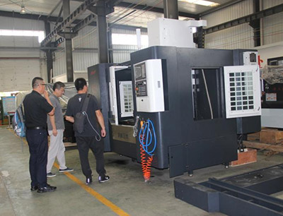 山東（dōng）立式加工（gōng）中心